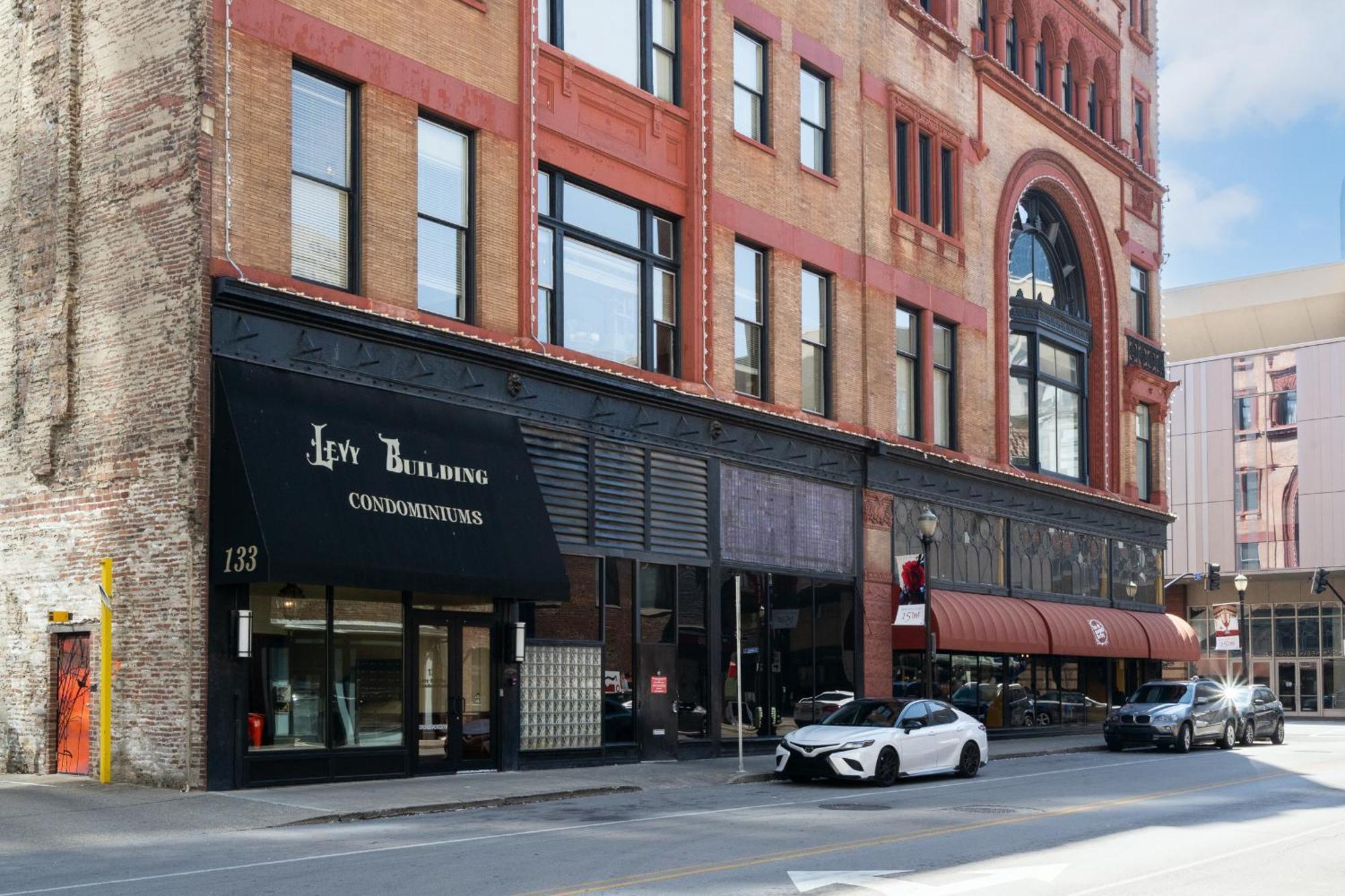 Top Floor Penthouse At The Historic Levy Building Louisville Bagian luar foto
