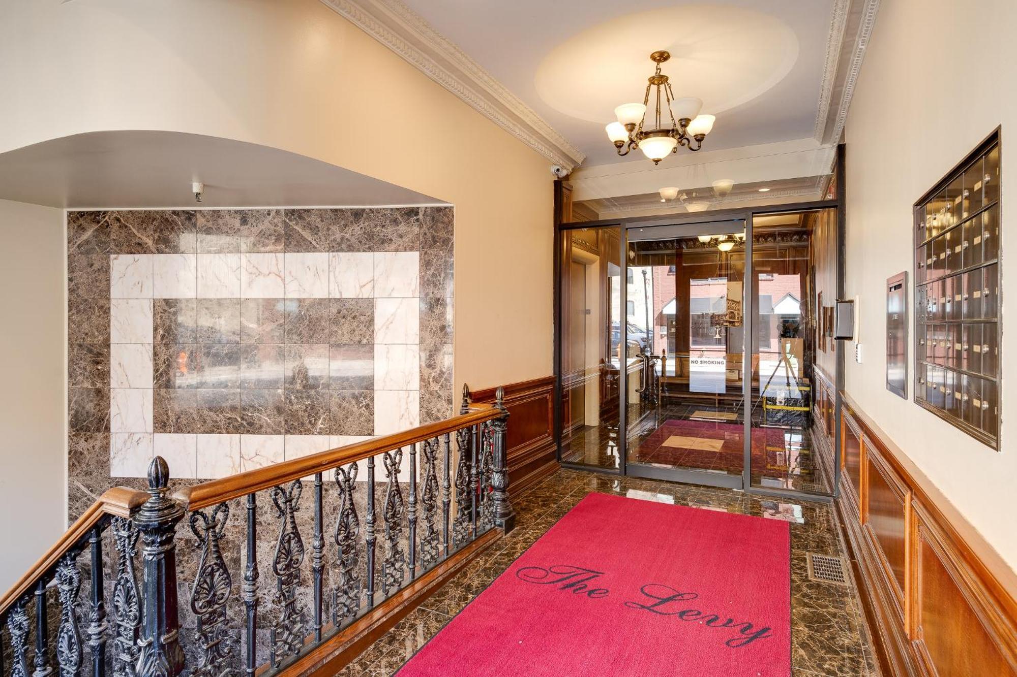 Top Floor Penthouse At The Historic Levy Building Louisville Bagian luar foto