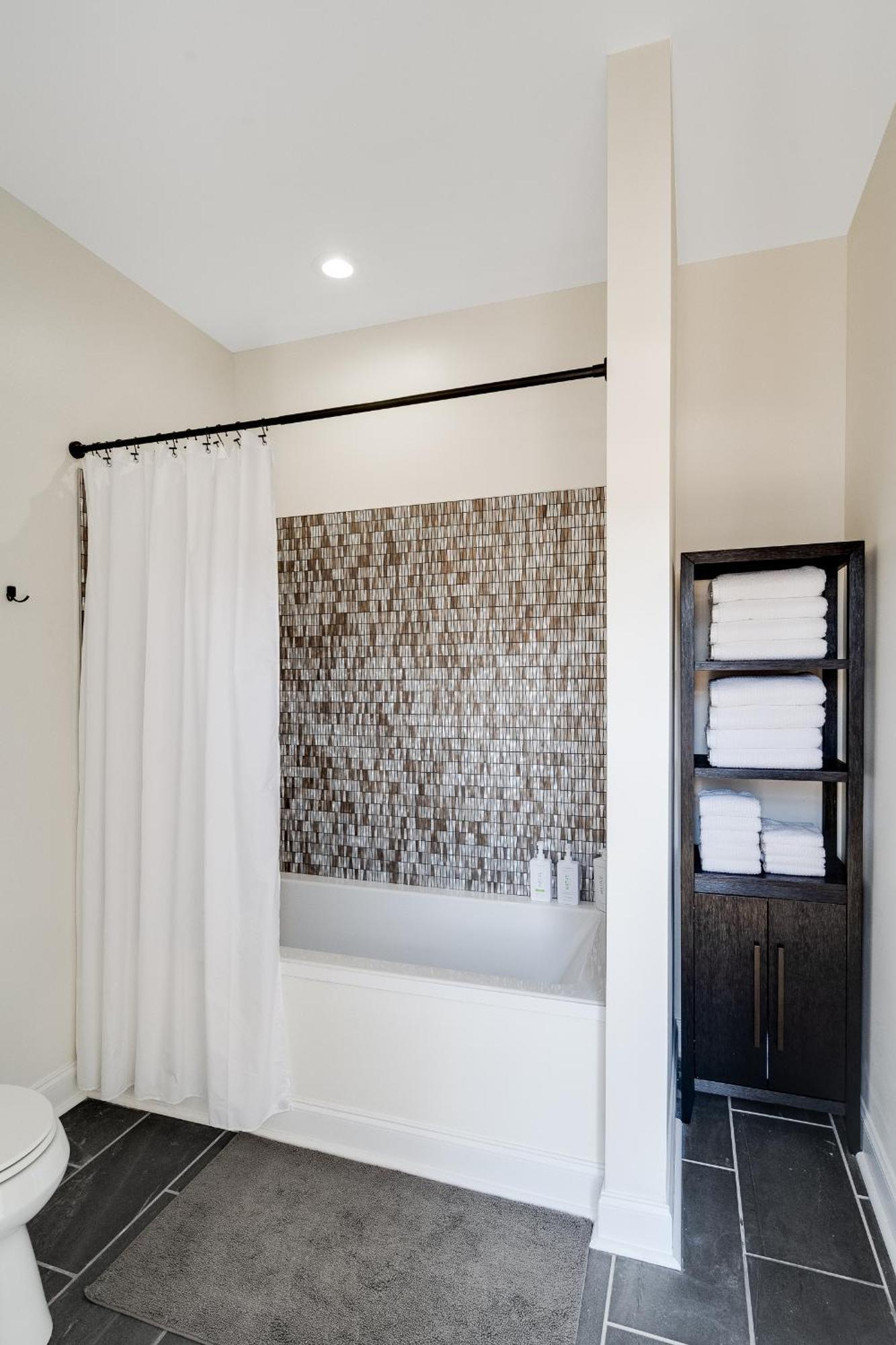 Top Floor Penthouse At The Historic Levy Building Louisville Bagian luar foto